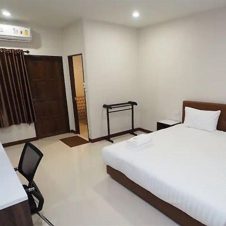 Waritthon Residence Roi Et Exterior foto