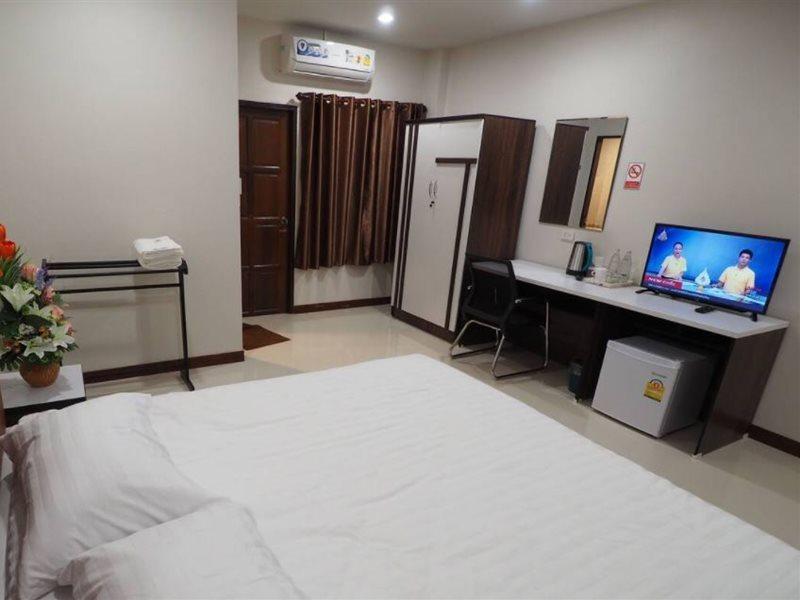 Waritthon Residence Roi Et Exterior foto